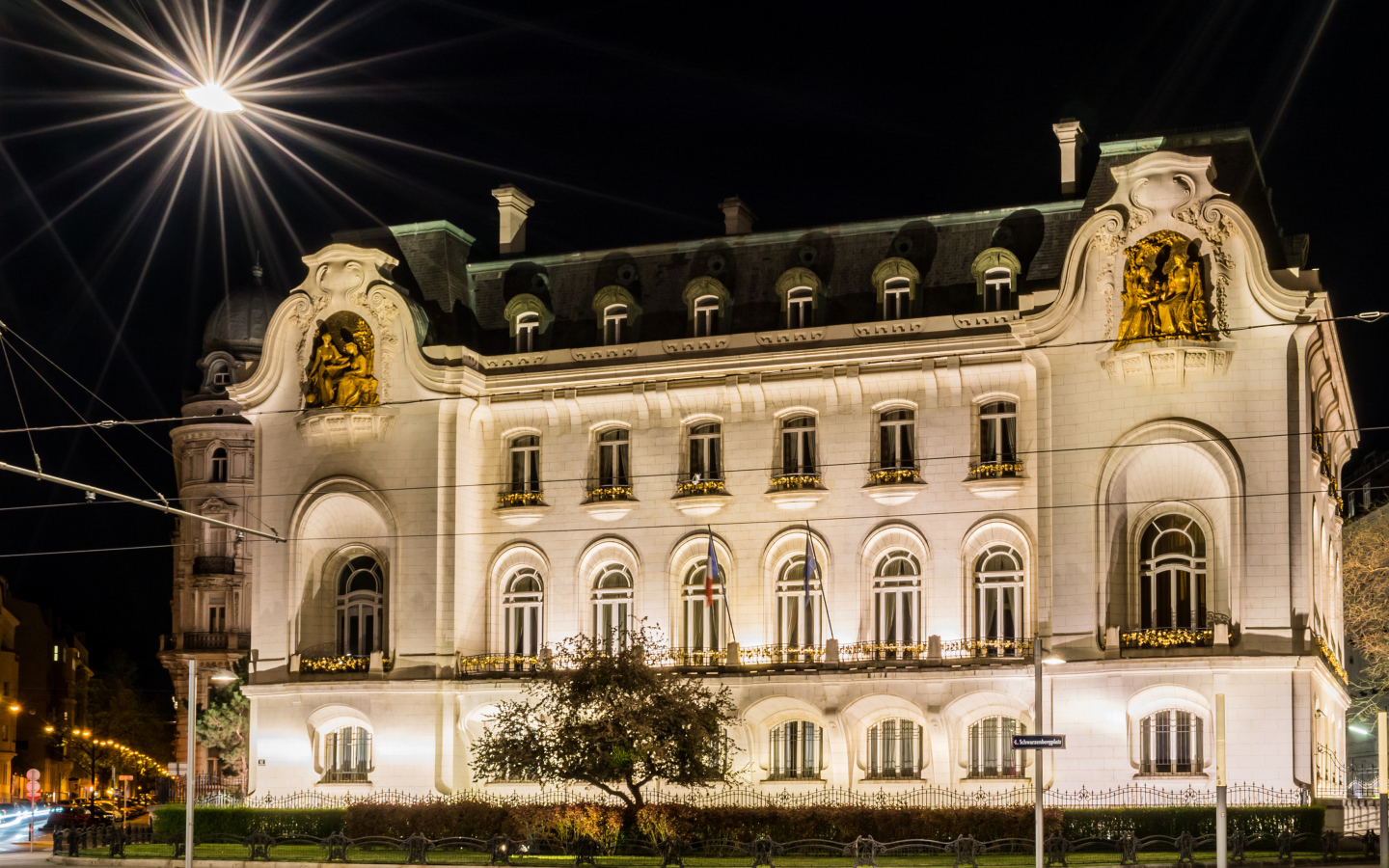 Старинная архитектура на улицах города Вена. Австрия 