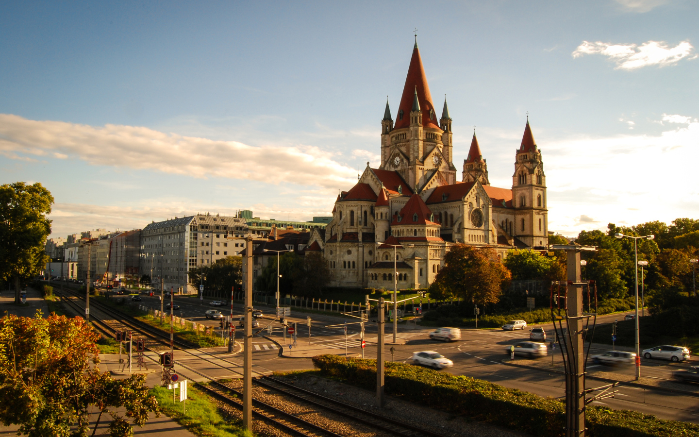 Вид на город и церковь Франциска Ассизского, Вена. Австрия 