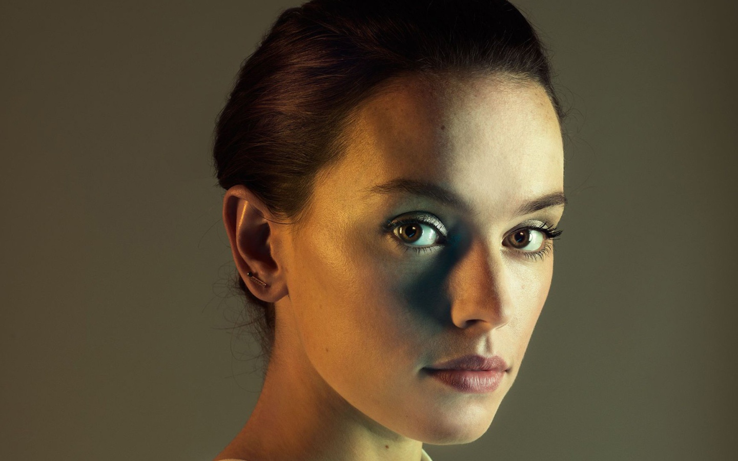 Молодая актриса Дэйзи Ридли