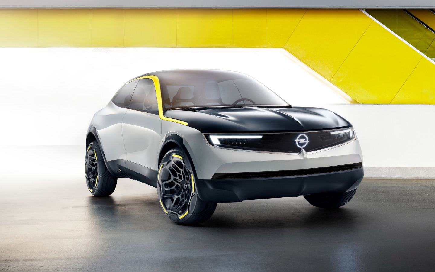 Экспериментальный автомобиль Opel GT X, 2018