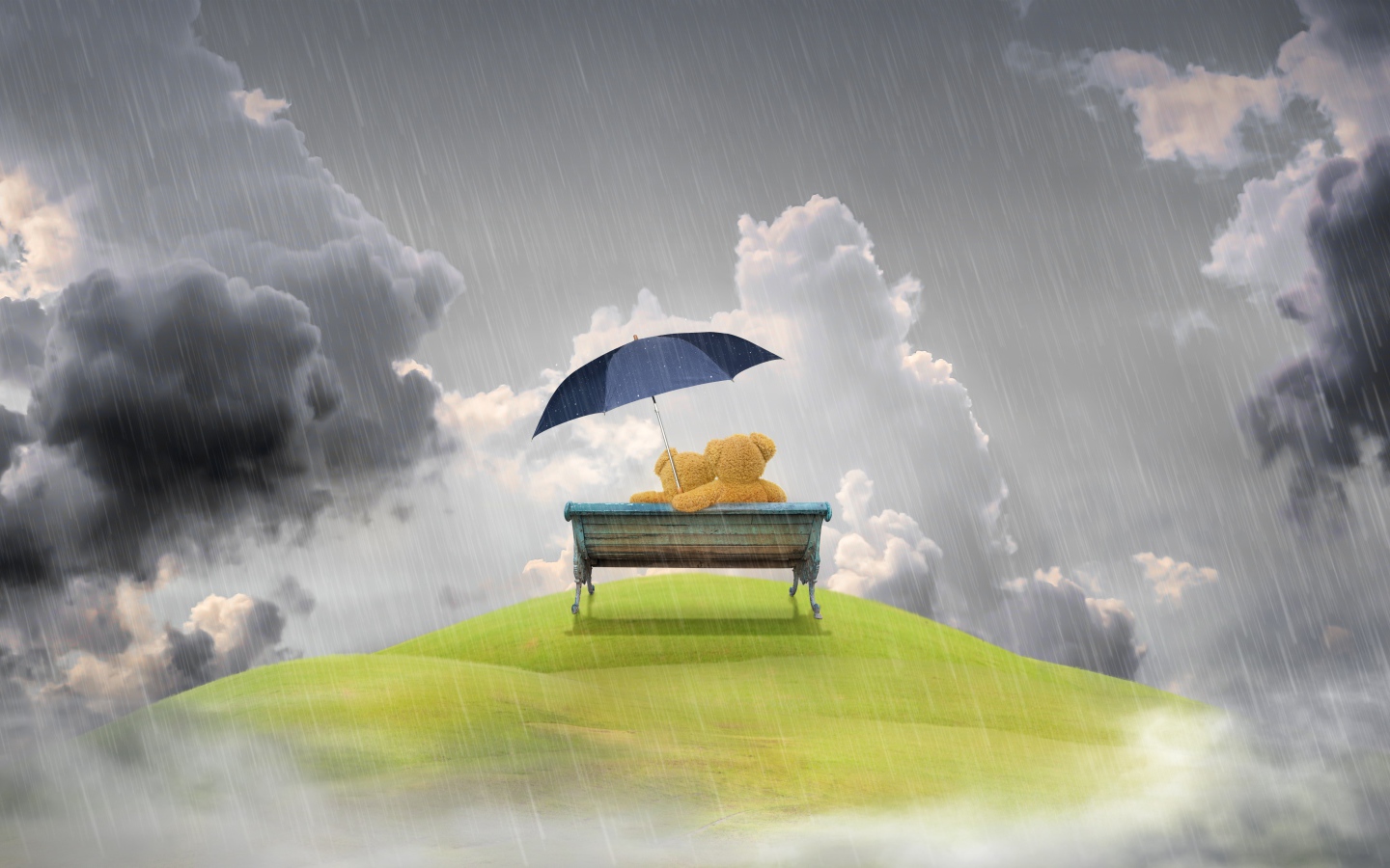 Влюбленные плюшевые мишки на лавке под дождем