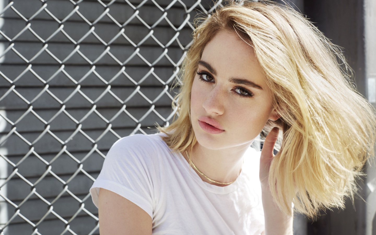 Молодая блондинка актриса  Грейс Ван Паттен