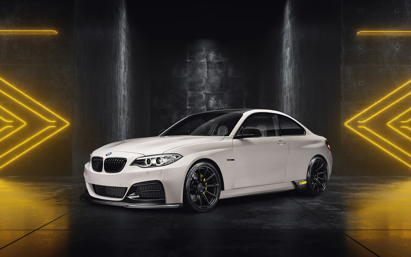 Белый автомобиль BMW ICON03, 2019 года