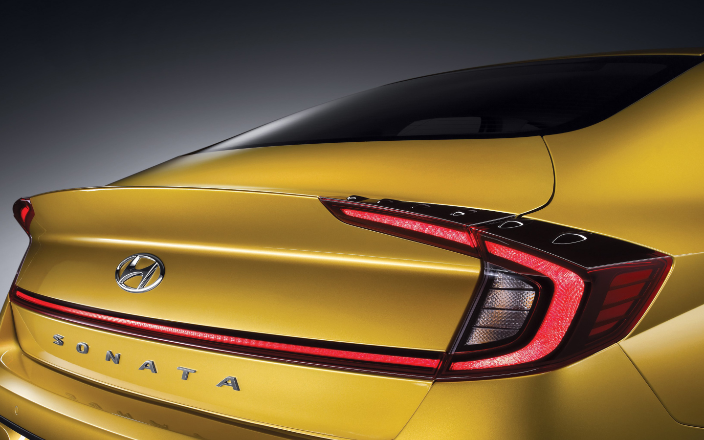 Фирменный знак автомобиля Hyundai Sonata 2019 года