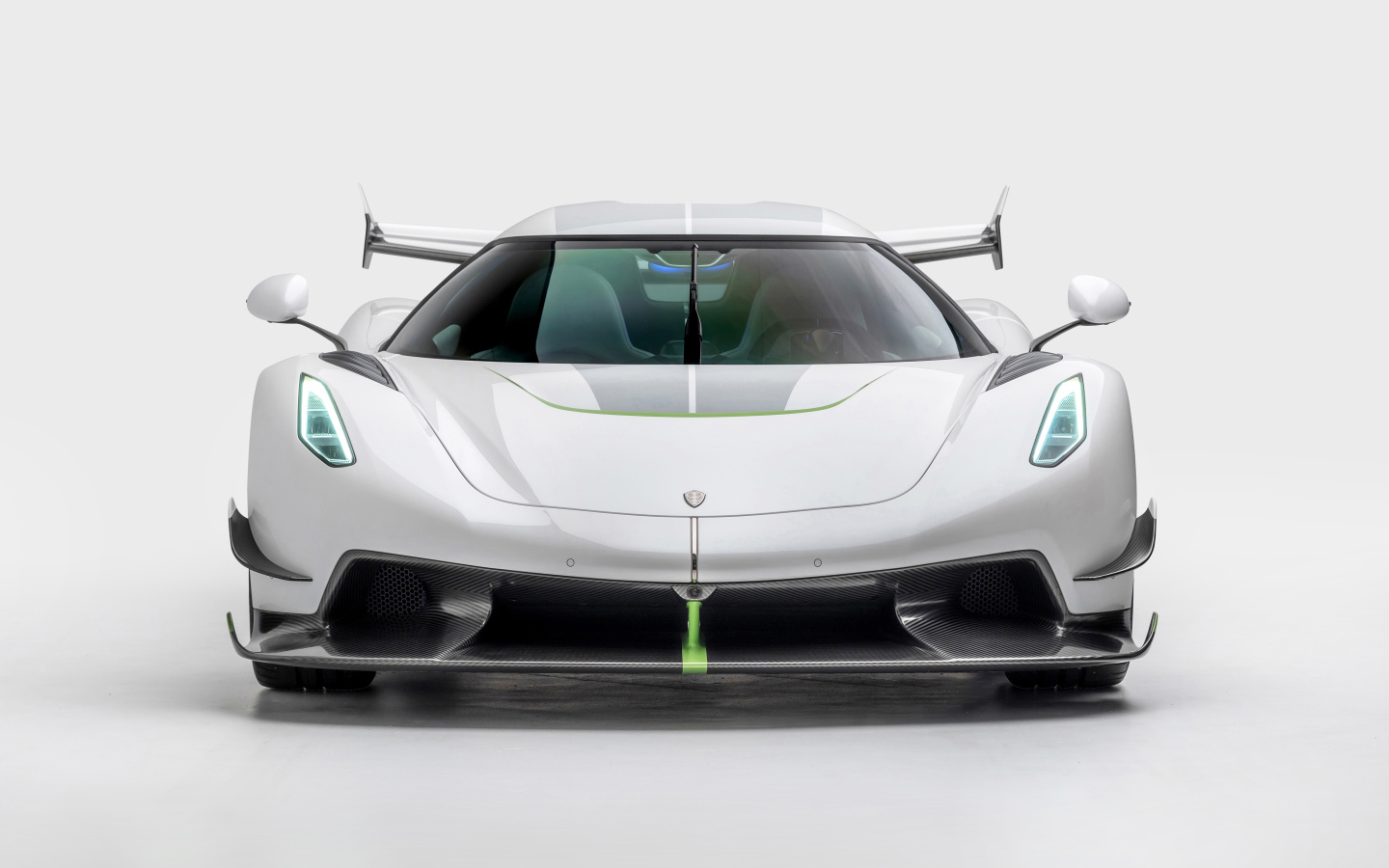 Быстрый спортивный автомобиль Koenigsegg Jesko 