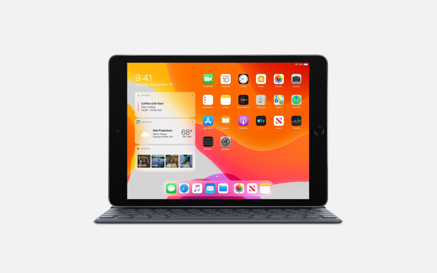 Новый  iPad 10.2‑inch, 2019 года на белом фоне