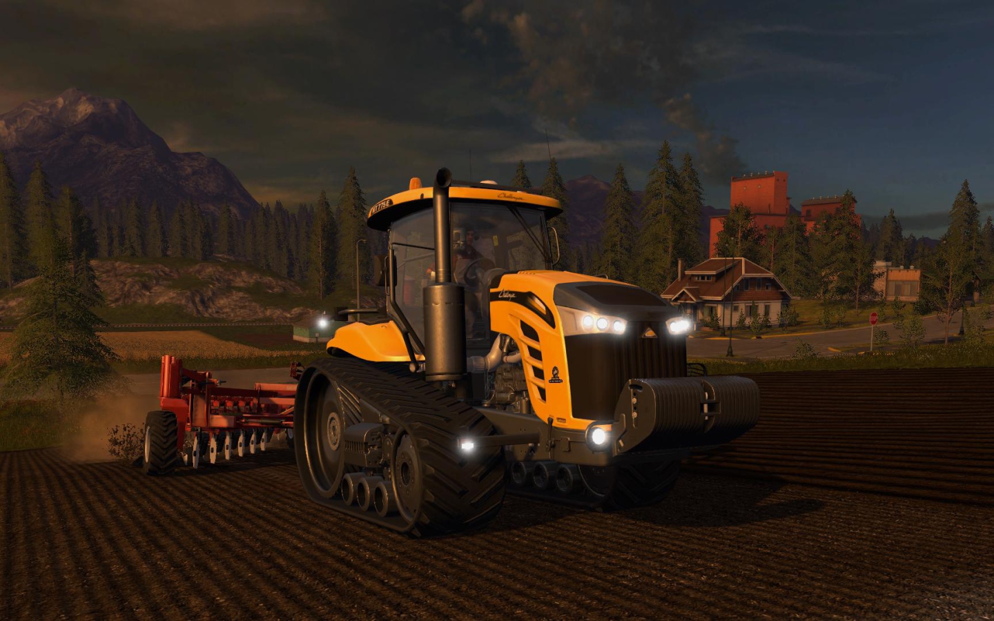 Желтый трактор пашет поле вечером видео игра Farming Simulator 