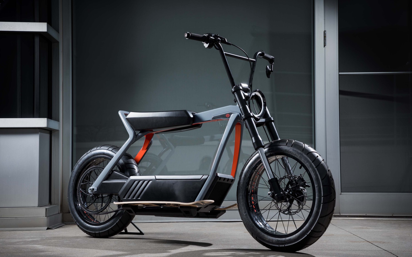 Новый электрический мотоцикл Harley-Davidson 2020 года
