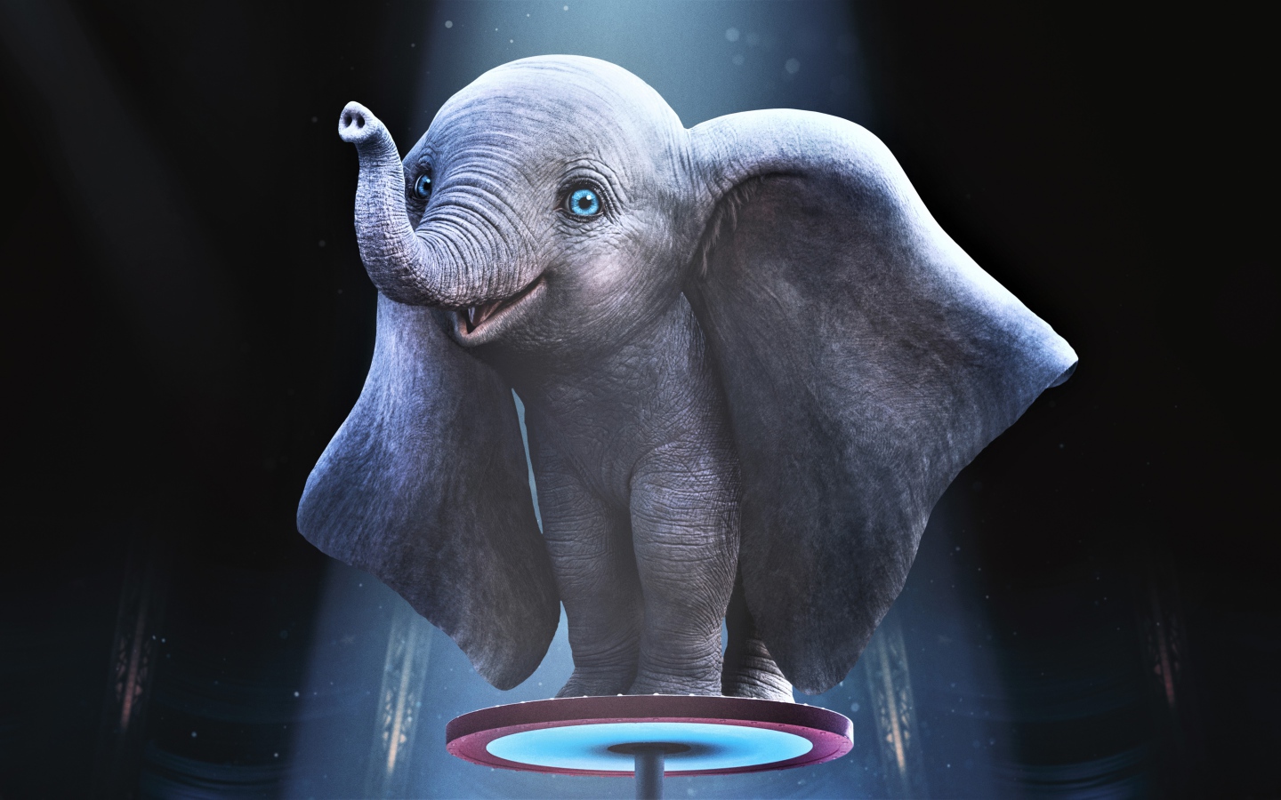 Слоненок из нового фильма Дамбо, 2019