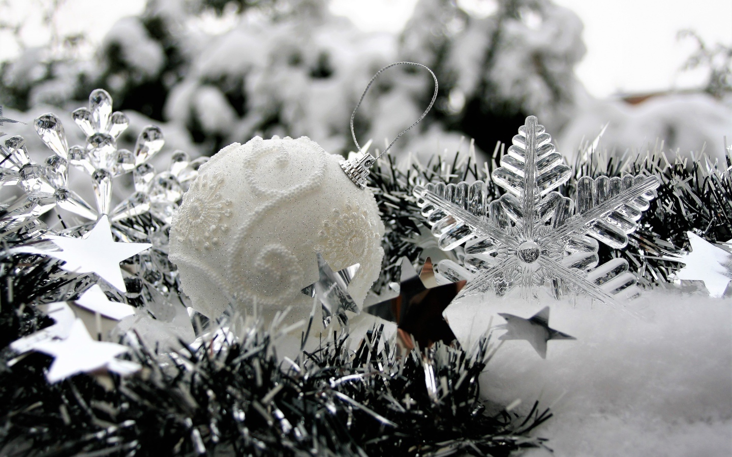 Красивые елочные украшение на Новый год 2020