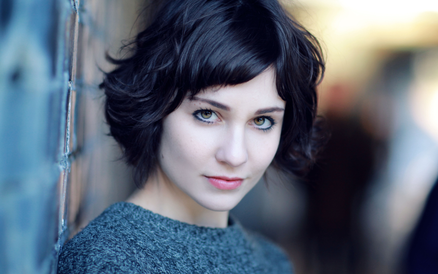 Красивая девушка с короткой стрижкой, актриса Таппенс Мидлтон