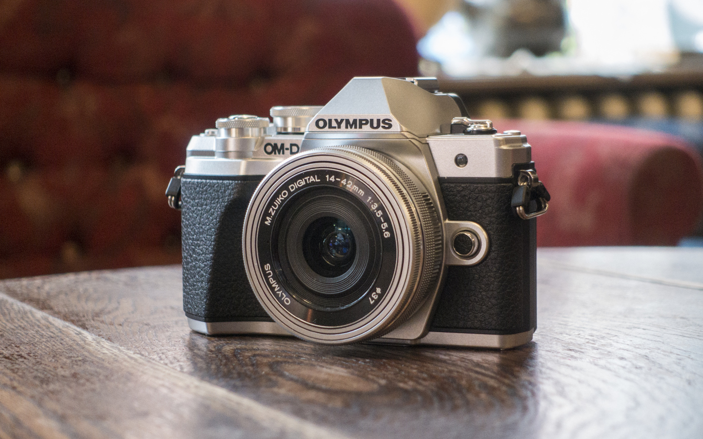 Новый фотоаппарат Olympus OM-D E-M10 Mark III