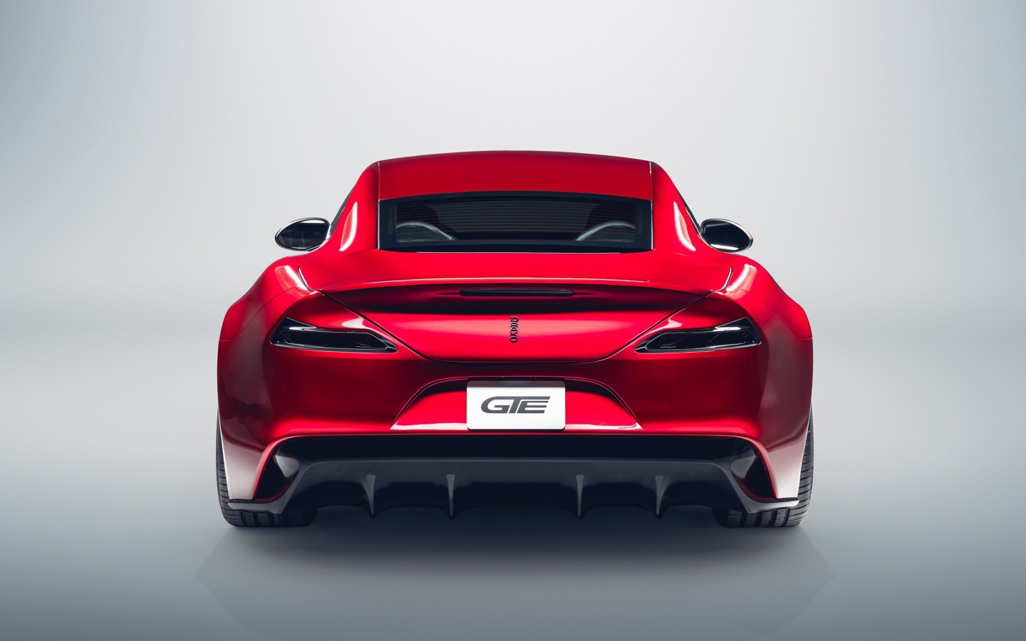 Автомобиль Drako GTE 2, 2020 года вид сзади