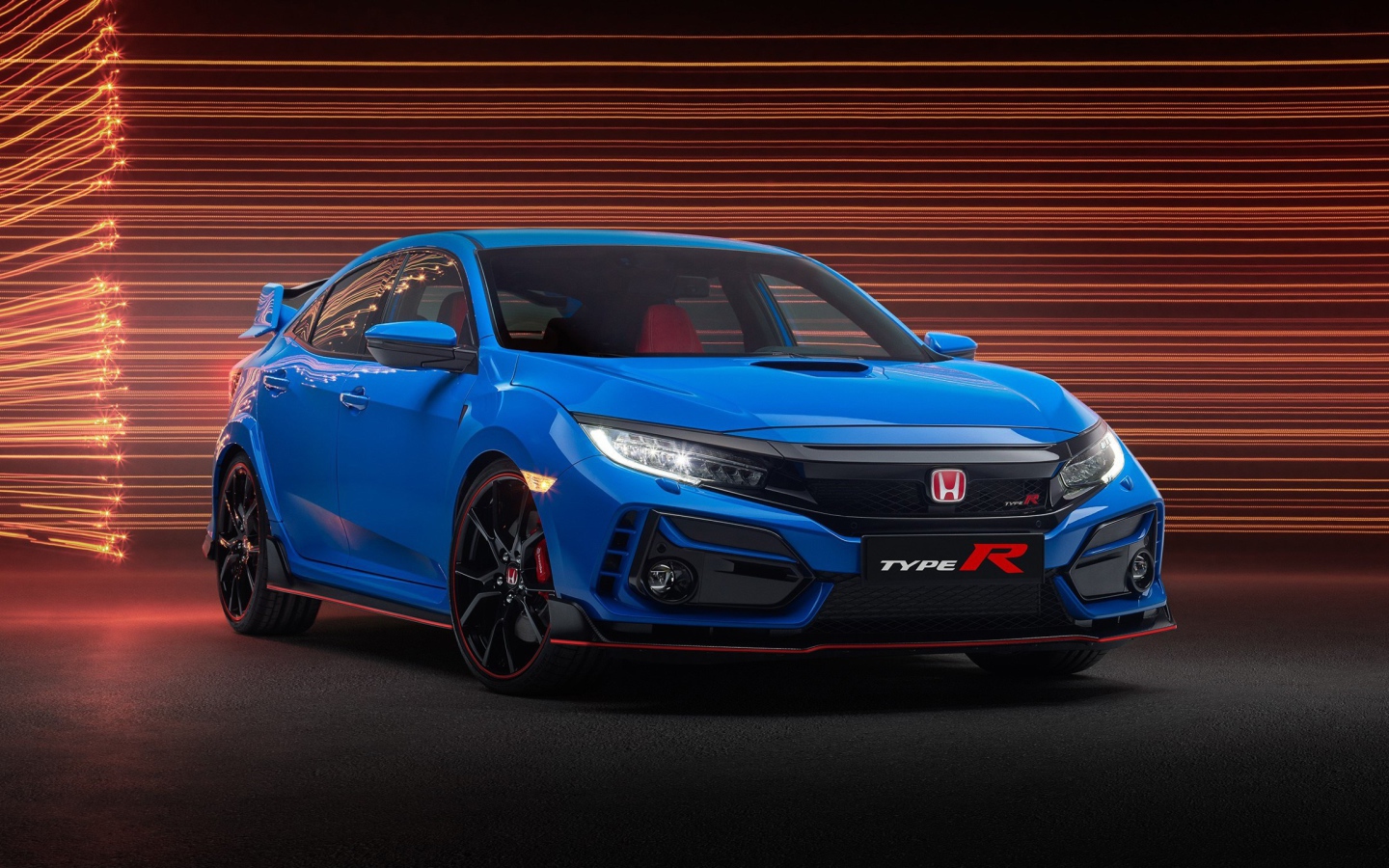 Голубой автомобиль Honda Civic Type R 2020 года 