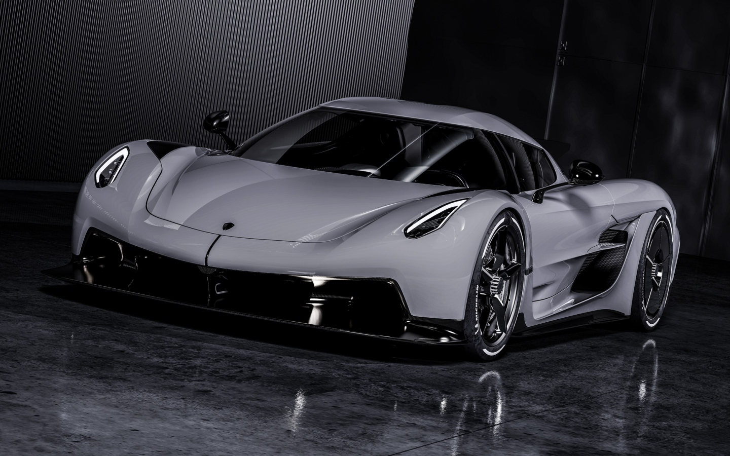 Серебристый автомобиль Koenigsegg Jesko Absolut 2020 года 