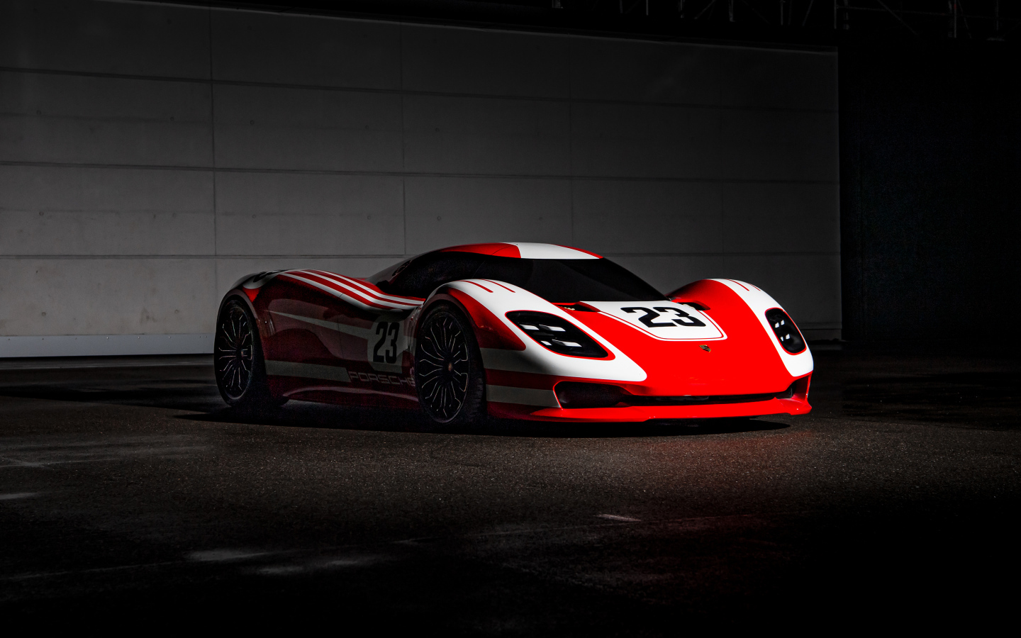 Гоночный автомобиль Porsche 917 Living Legend