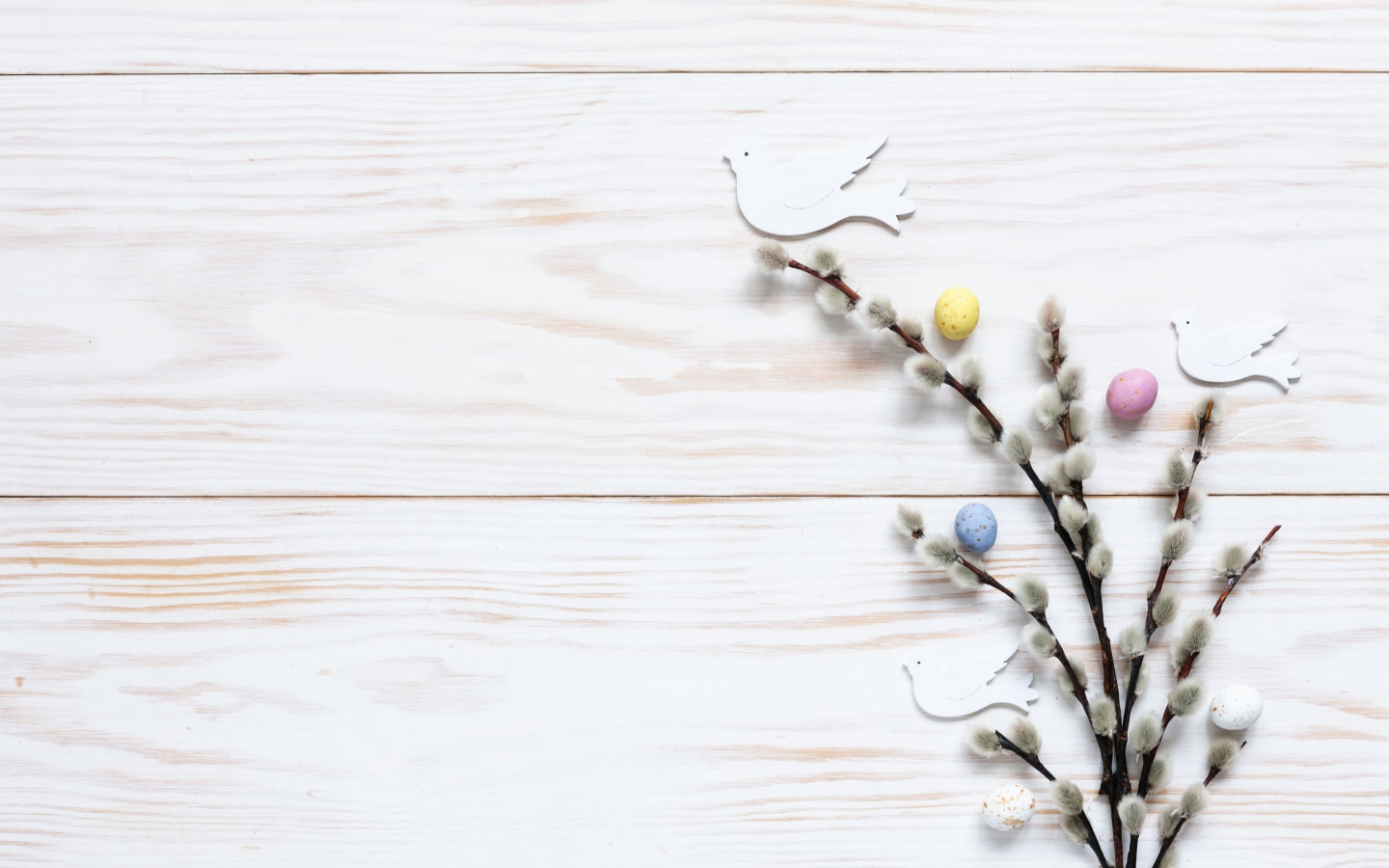 Ветка вербы на столе шаблон для открытки на Пасху 