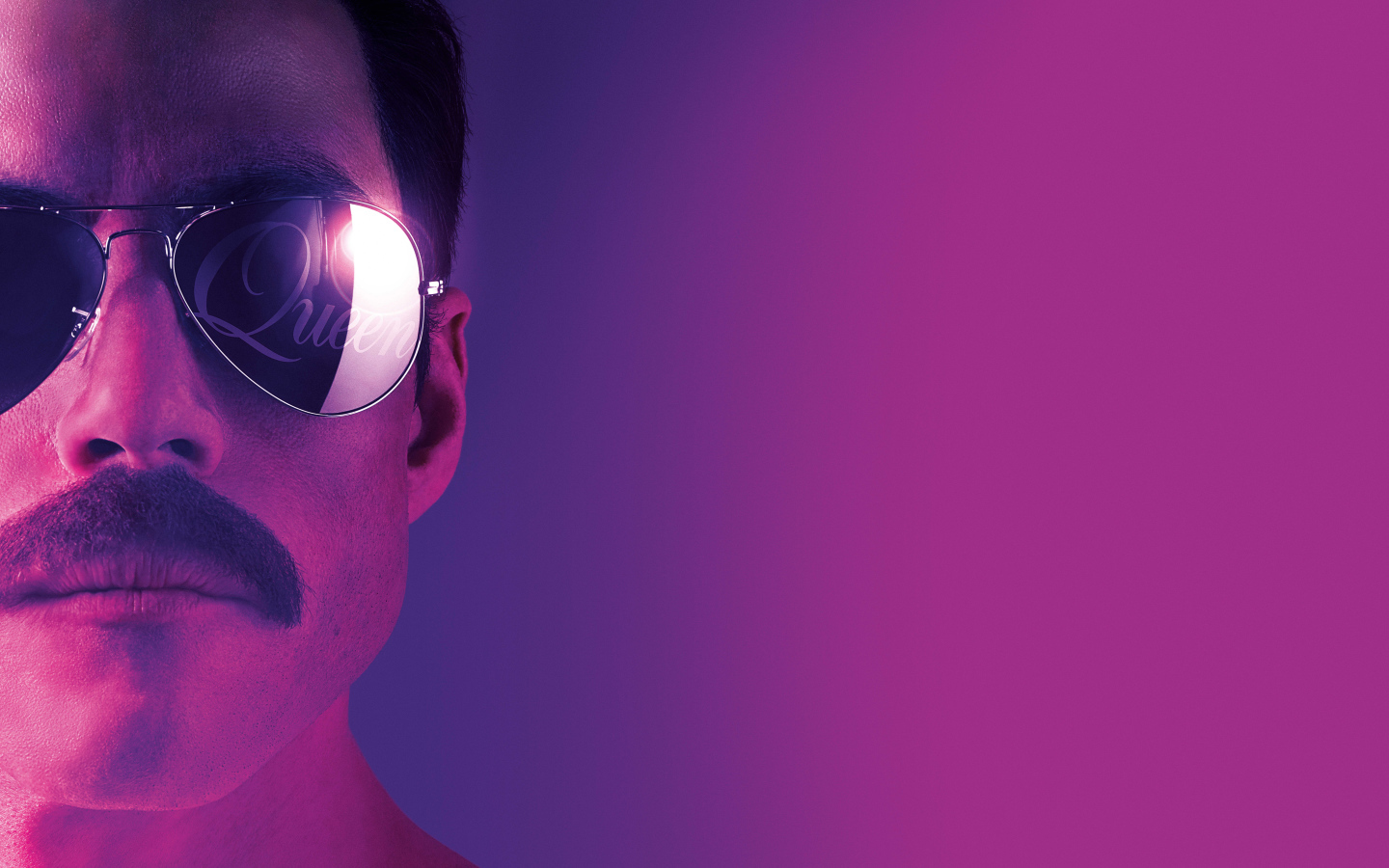 Легендарный певец Фредди Меркьюри на розовом фоне