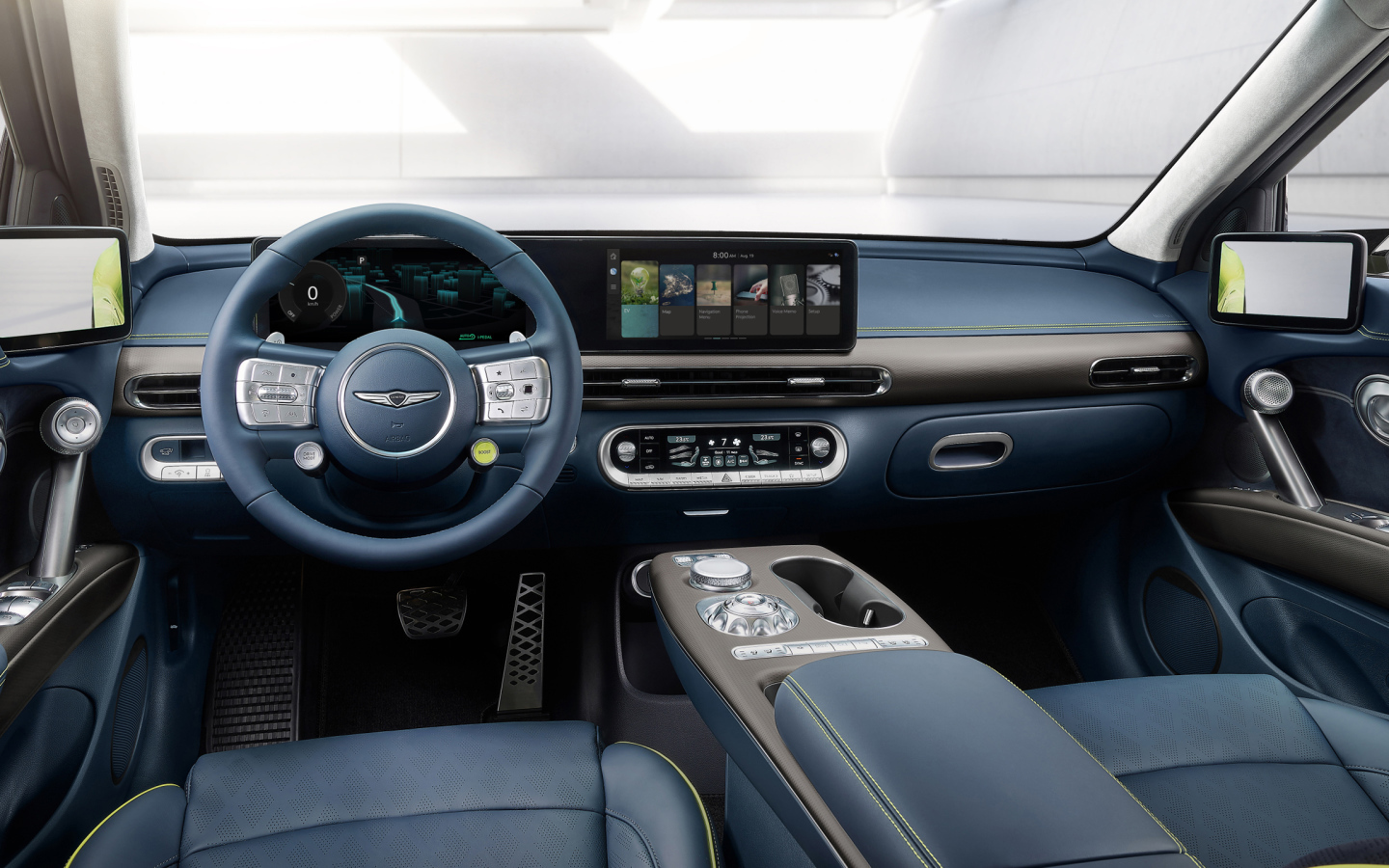 Кожаный салон автомобиля Genesis GV60, 2021 года