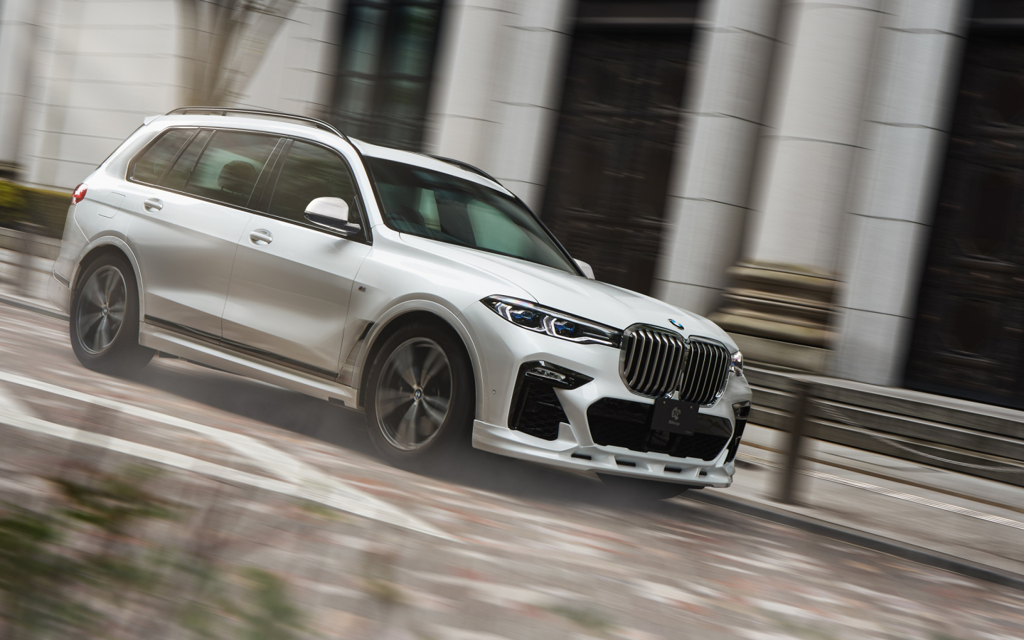 Быстрый  BMW X7 XDrive35d M Sport 2021 года в городе 
