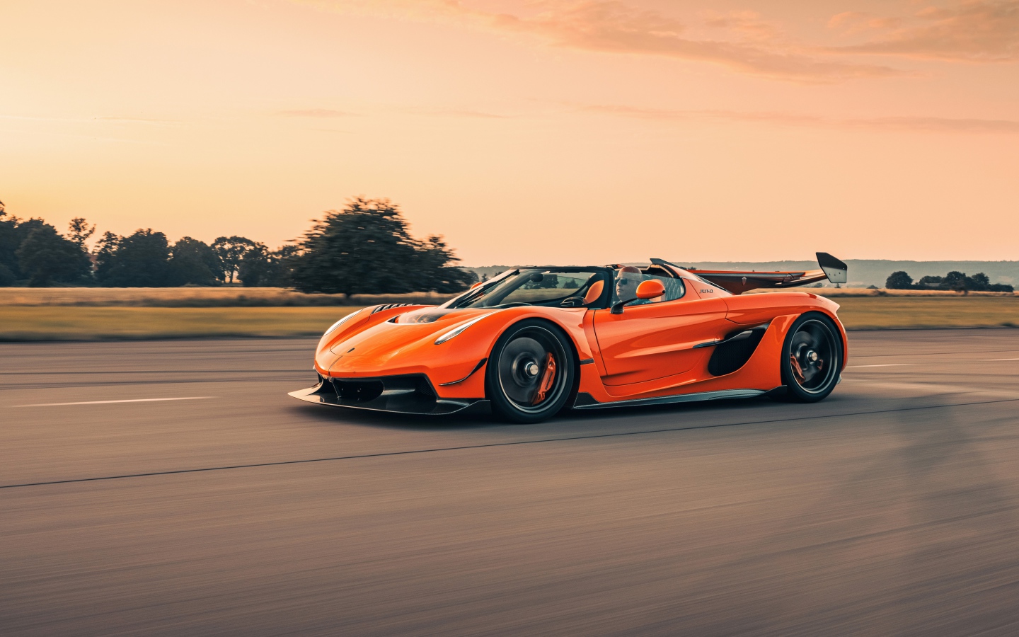 Спортивный Koenigsegg Jesko Prototype 2021 года