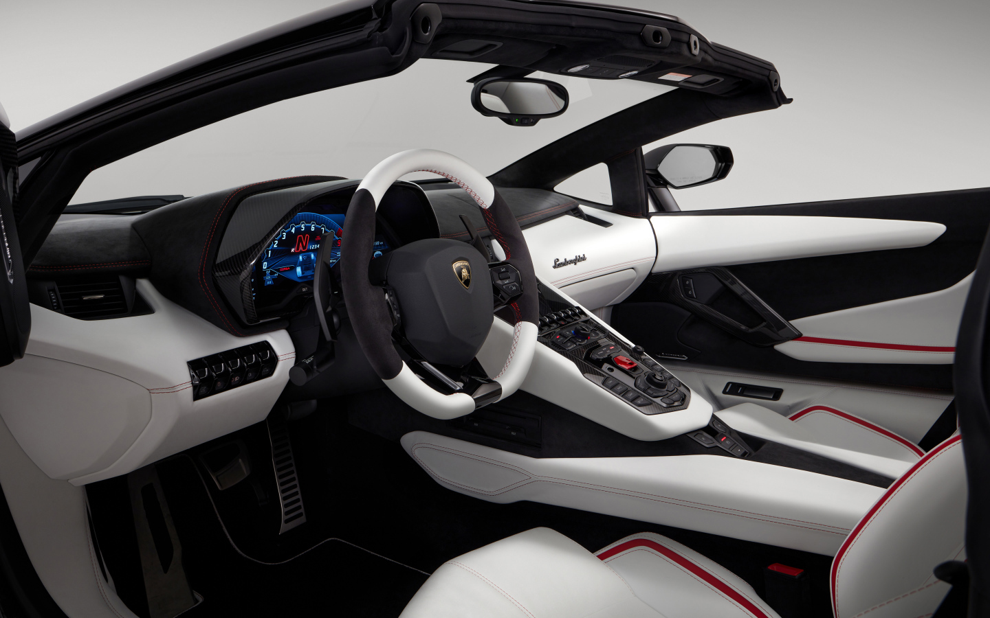 Салон автомобиля Lamborghini Aventador S, 2021 года