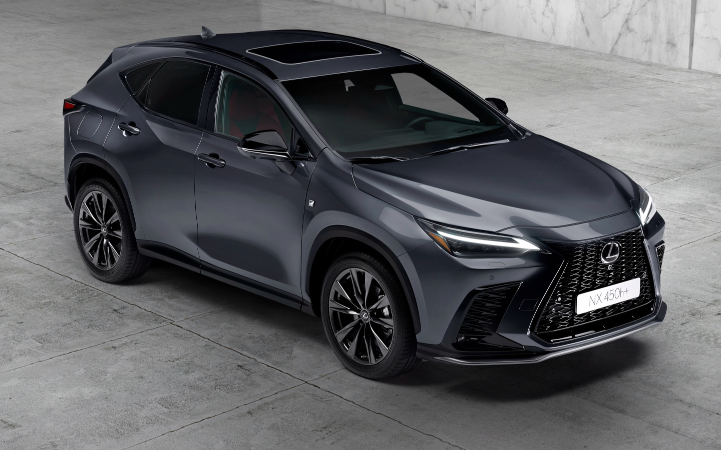 Кроссовер Lexus NX 450h+ F SPORT 2021 года
