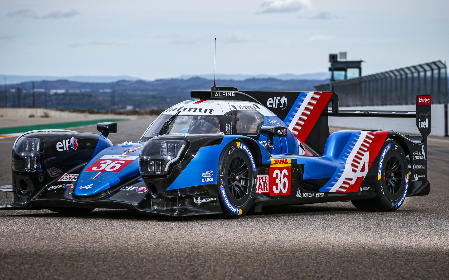 Гоночный автомобиль Alpine A480 2021  года на трассе