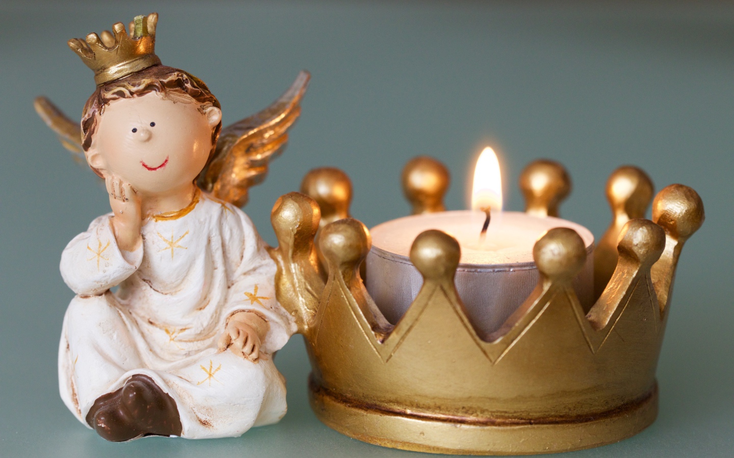 Статуэтка ангел со свечой