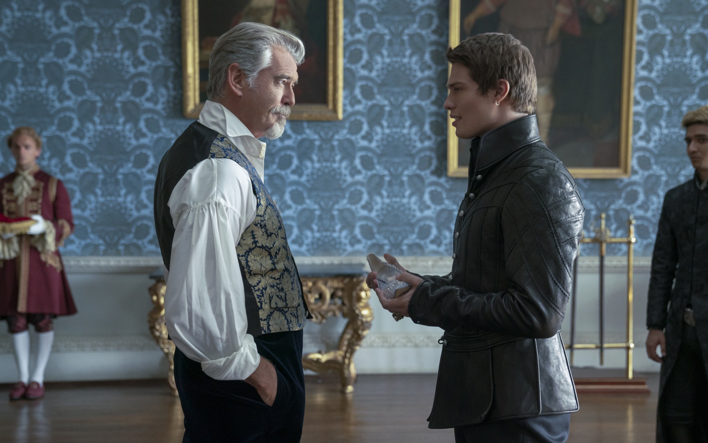 Кадр нового фильма Золушка, 2021