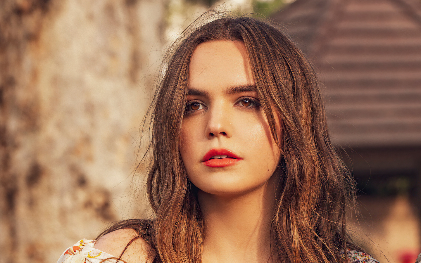 Американская кареглазая актриса Бэйли Мэдисон