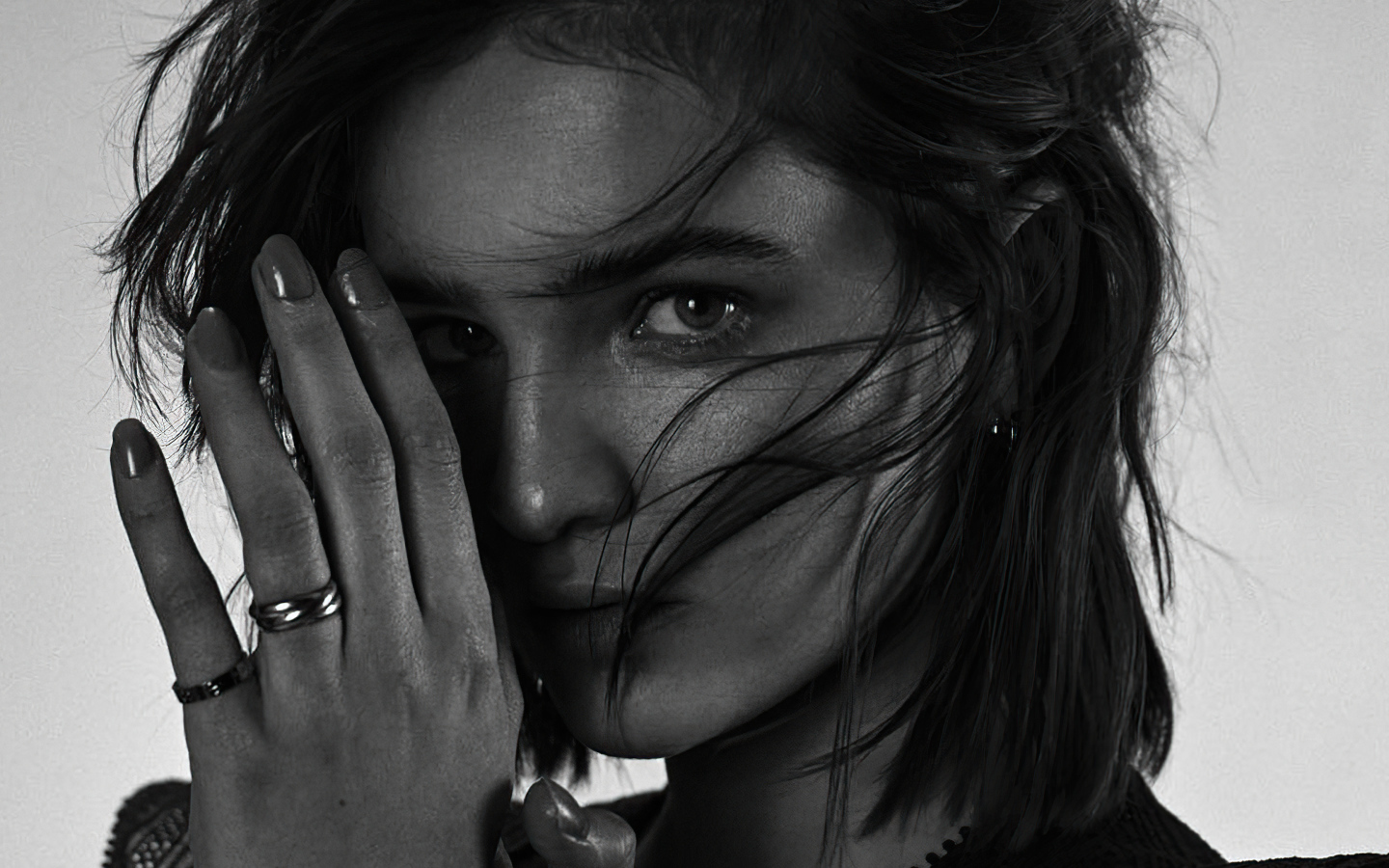 Лицо актрисы Лизы Викари