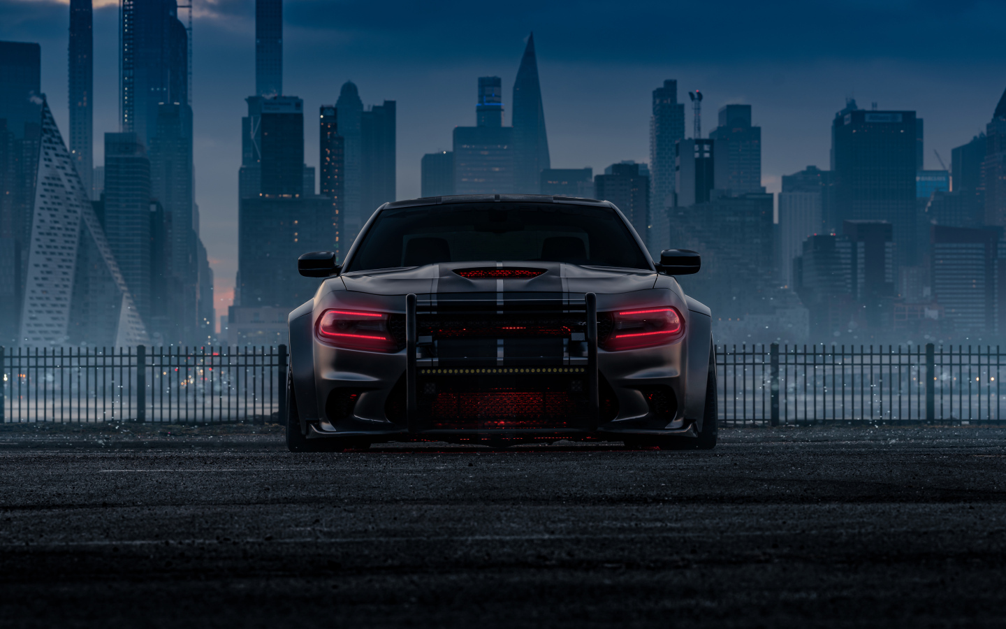 Автомобиль Dodge Charger Hellcat Enforcer вид спереди