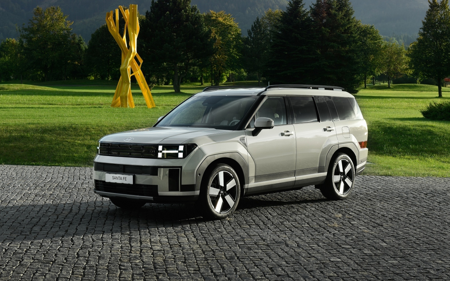 Автомобиль Hyundai Santa Fe Plug-In Hybrid