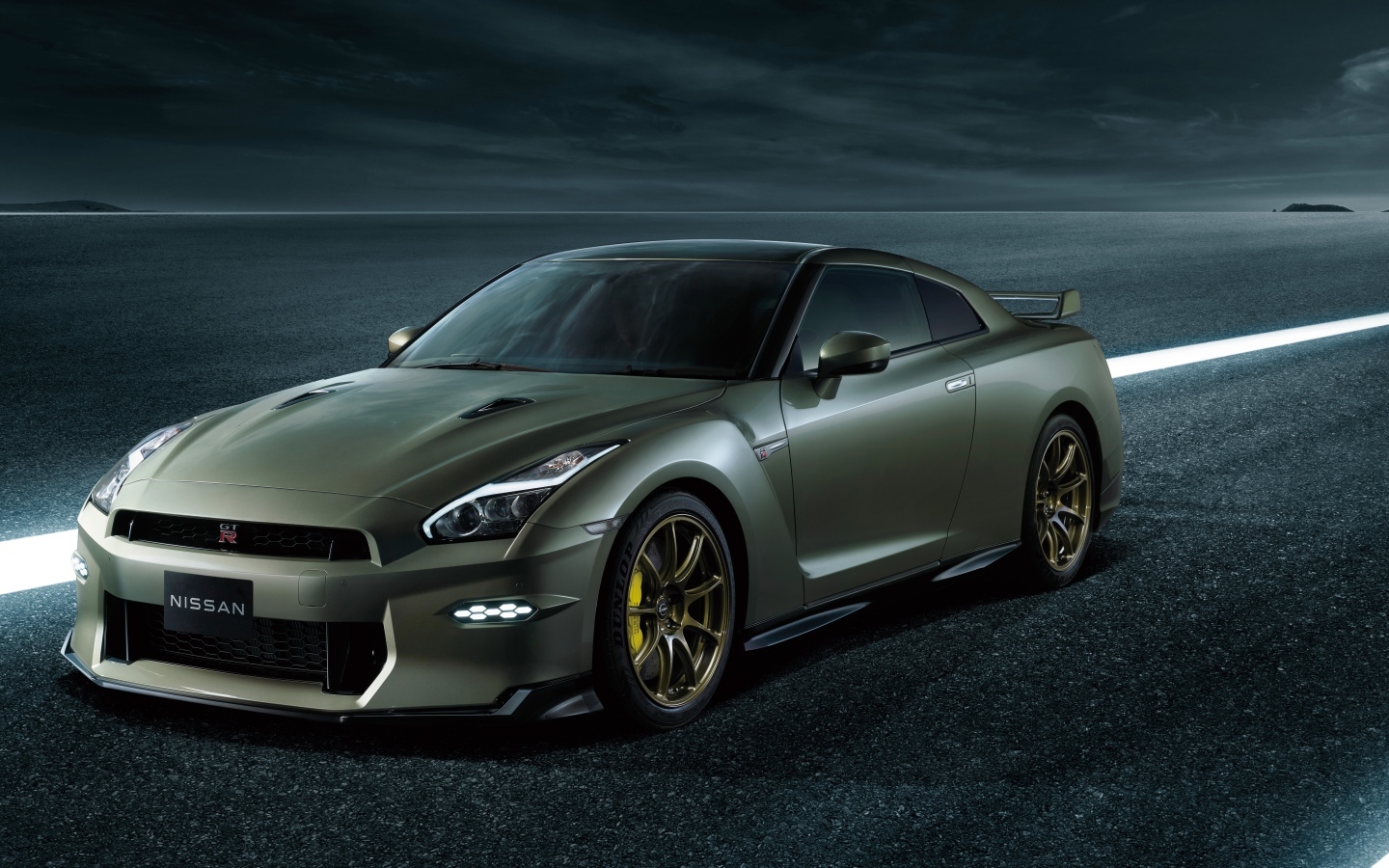Автомобиль Nissan GT-R Premium Edition T-Spec