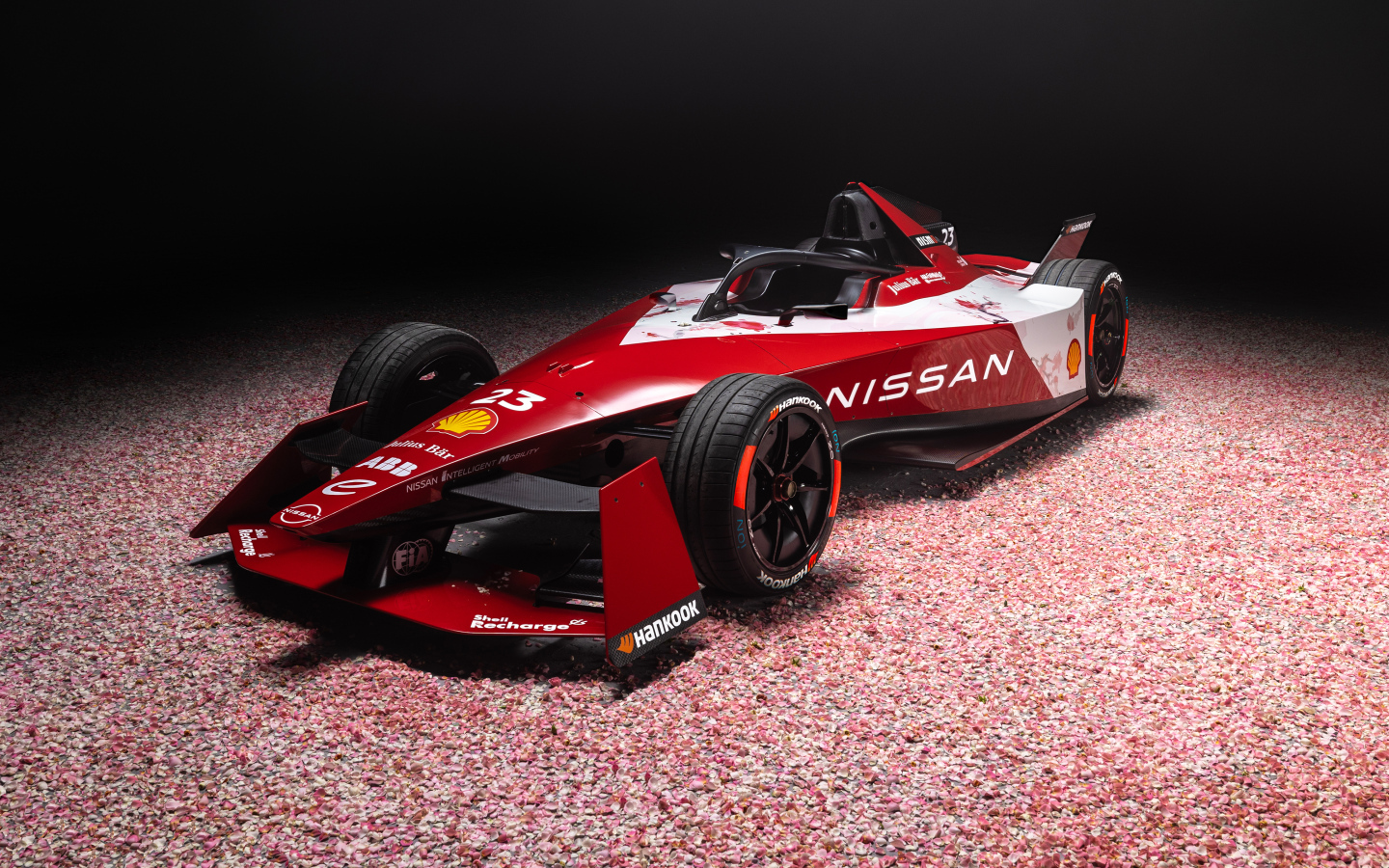 Гоночный автомобиль Nissan E-4ORCE 04