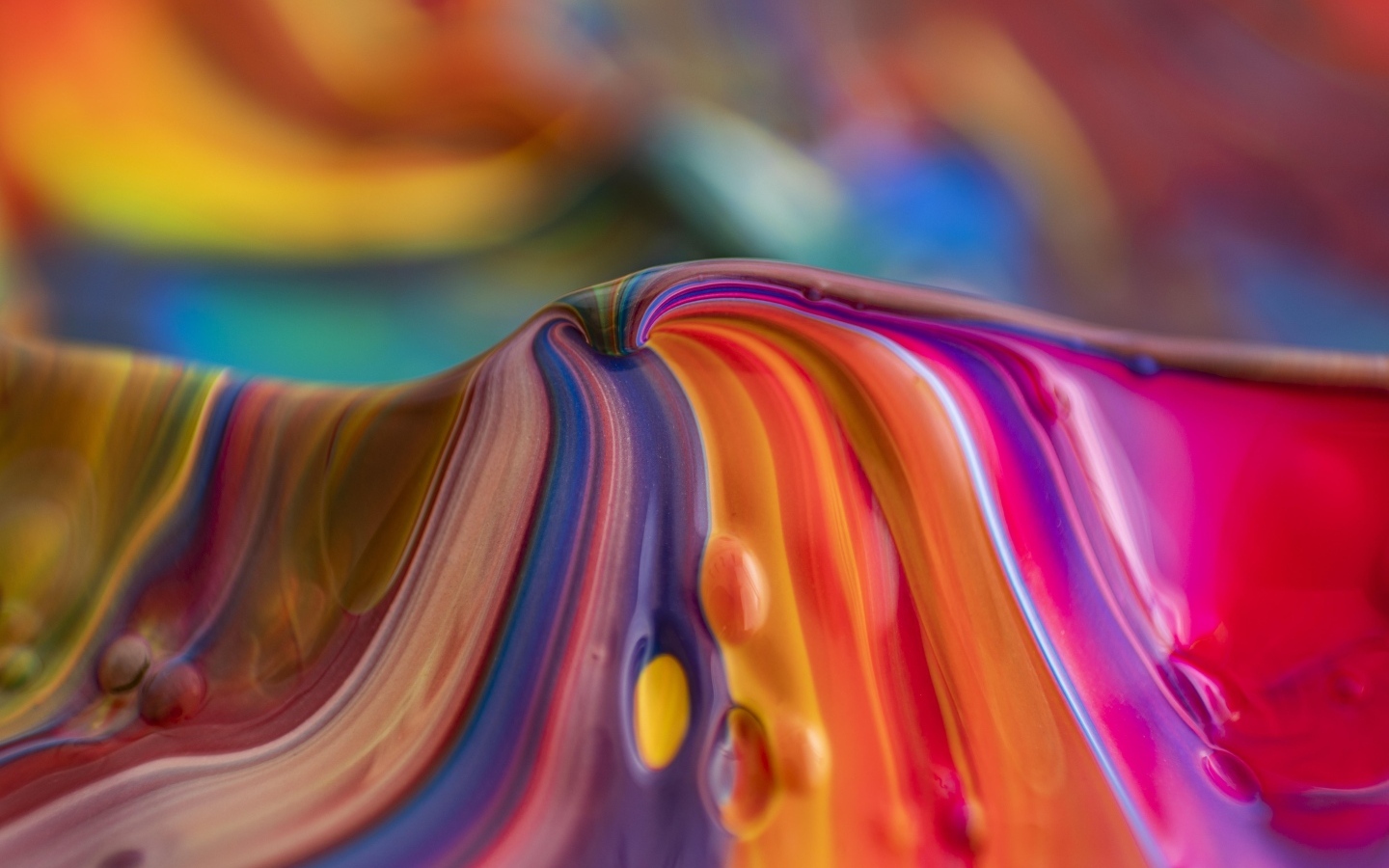 Разноцветная краска крупным планом