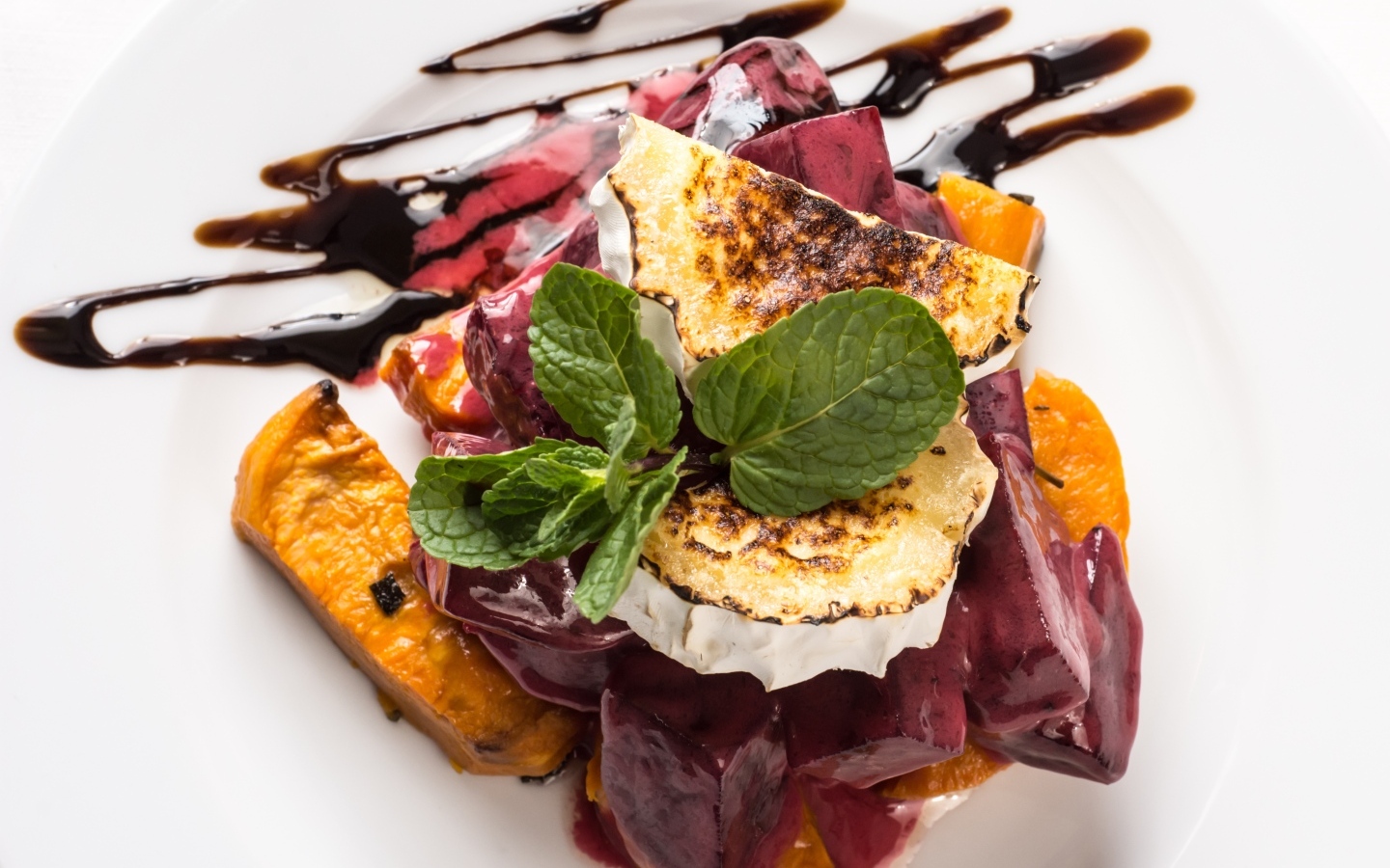 Запеченная тыква с шоколадом