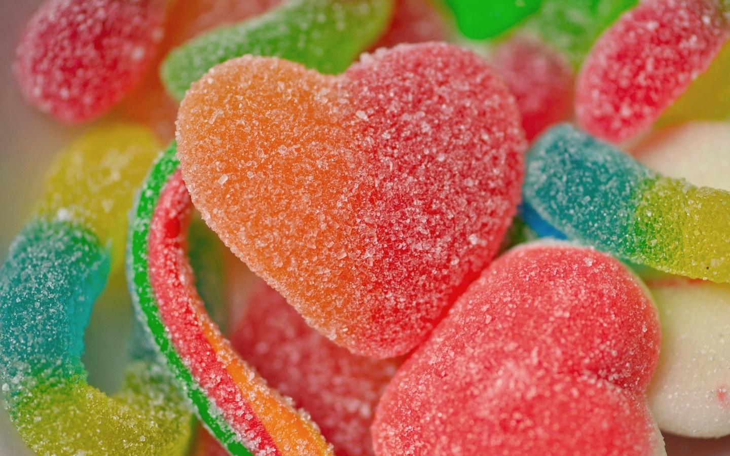 Мармелад в форме сердца в сахаре