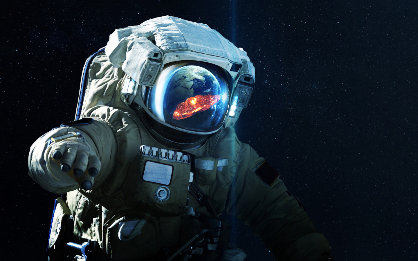 Астронавт смотрит в космосе на вспышку