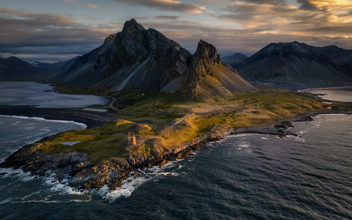 Горный массив Кроссанесфьядль, Исландия