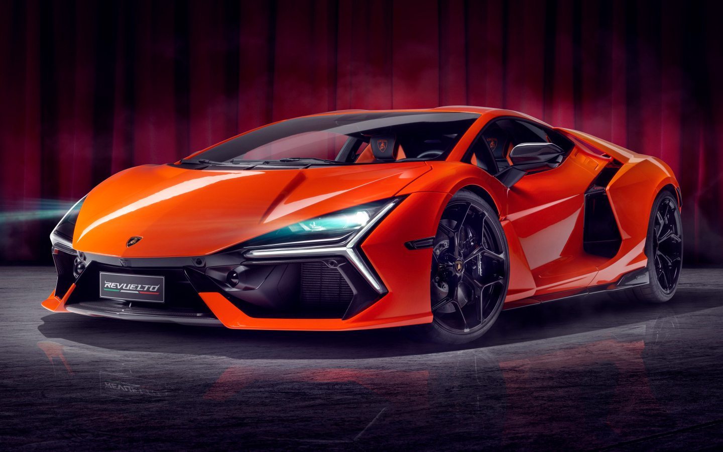 Новый гиперкар Lamborghini Revuelto