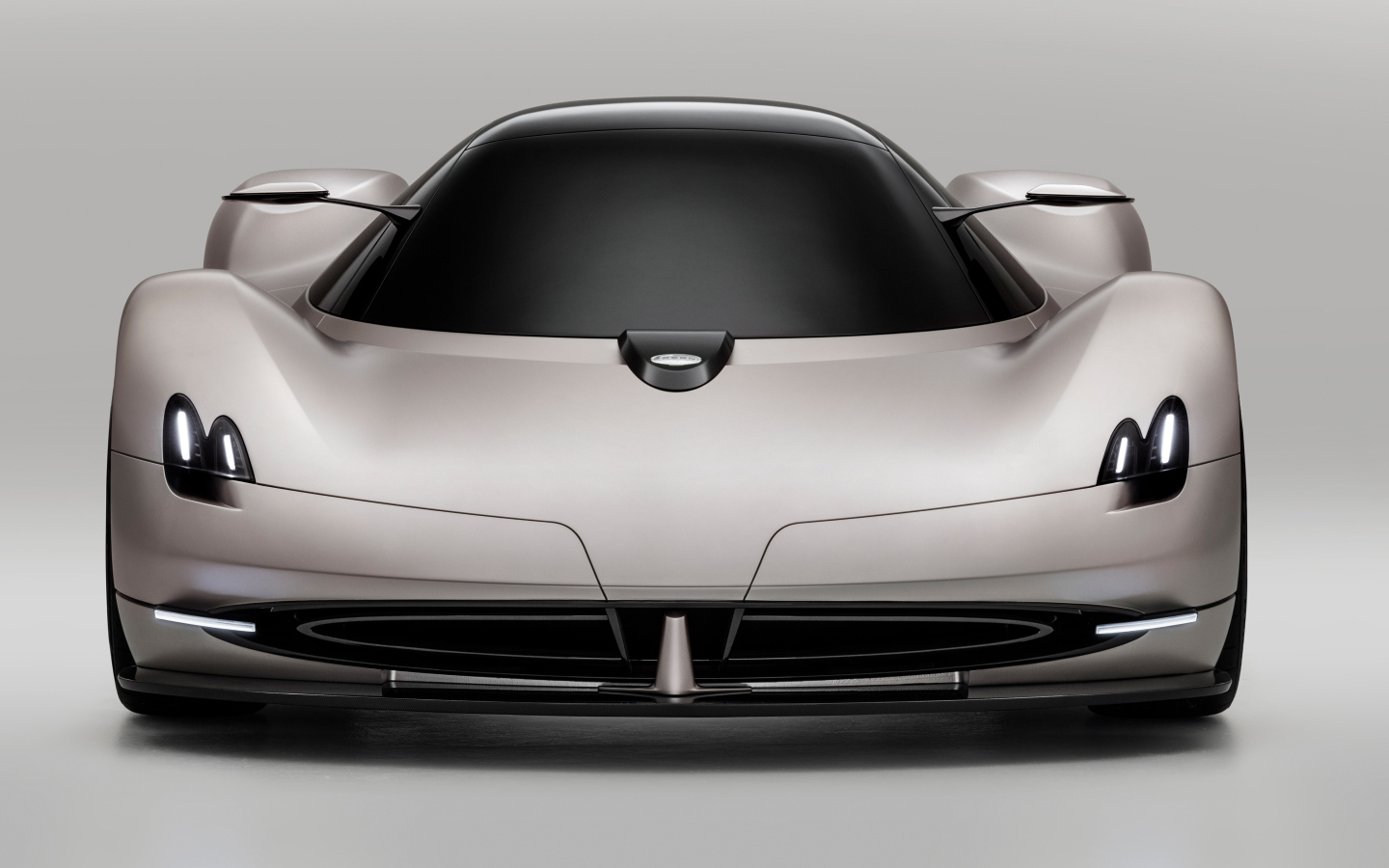 Вид спереди на автомобиль Pagani Alisea By IED 2024 года