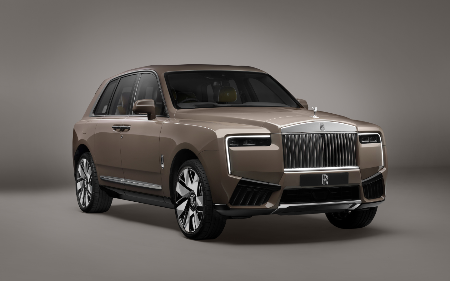 Автомобиль Rolls-Royce Cullinan Series II