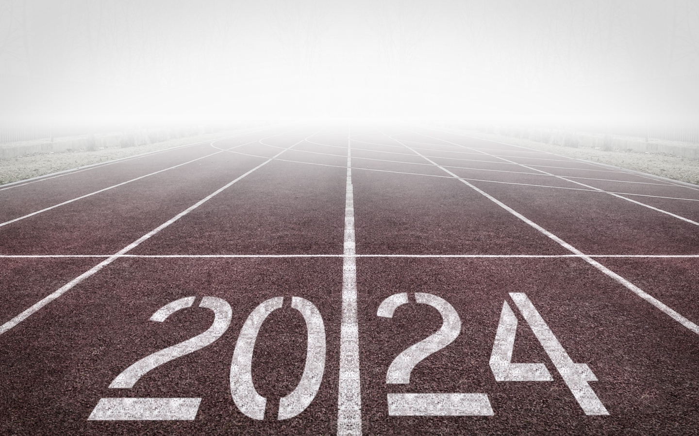 Цифры 2024 на взлетной полосе