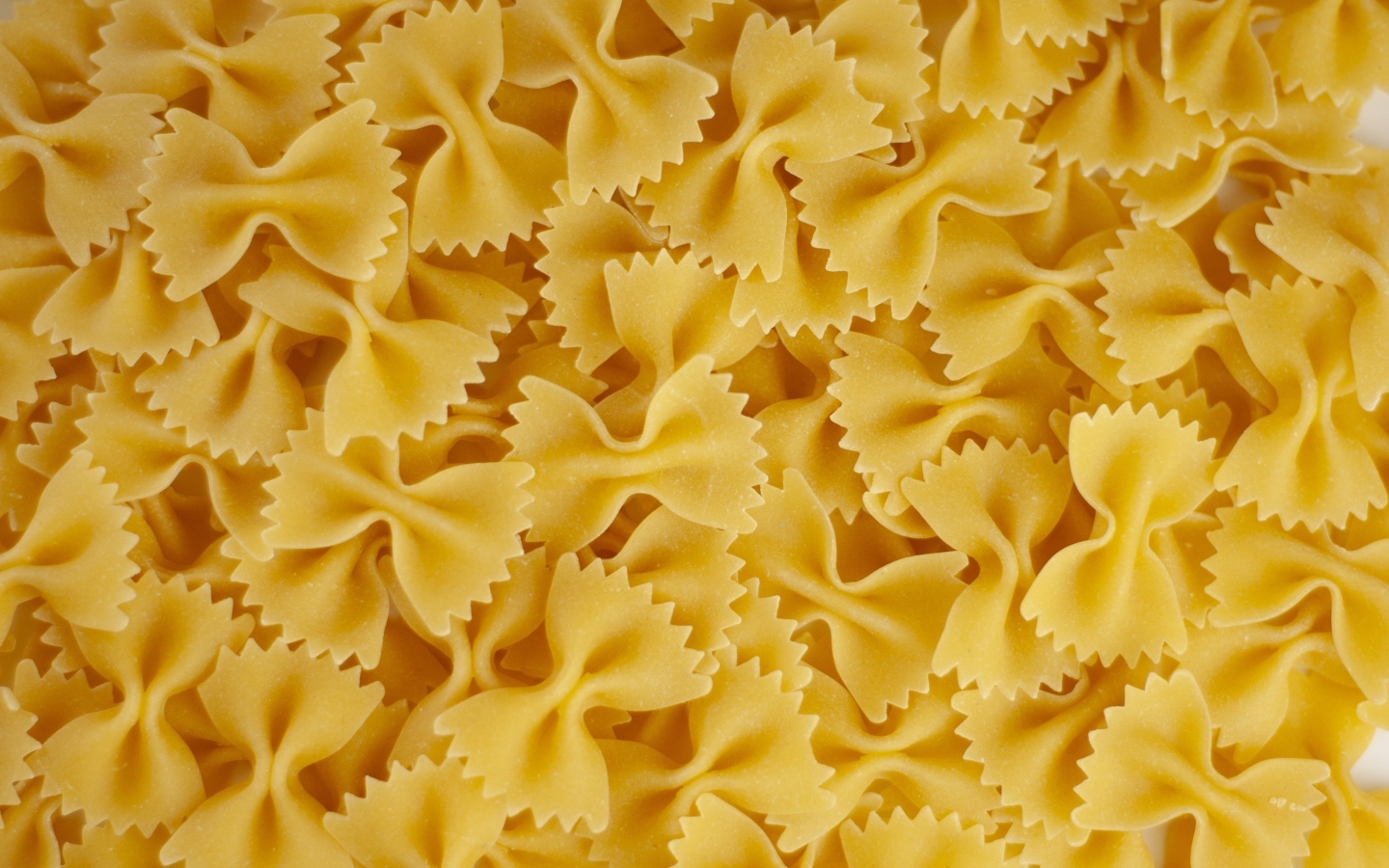 Макароны бантики крупным планом