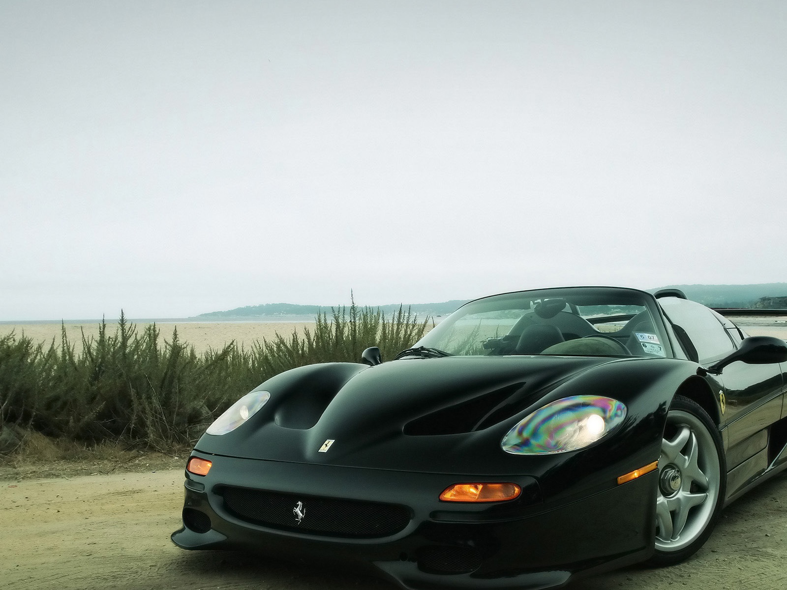 Черный Феррари