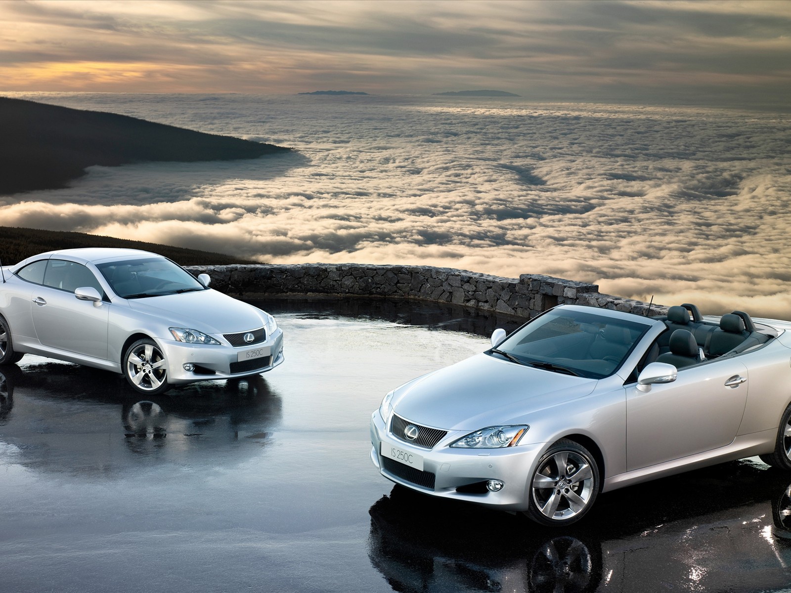 Автомобили Lexus IS 250C