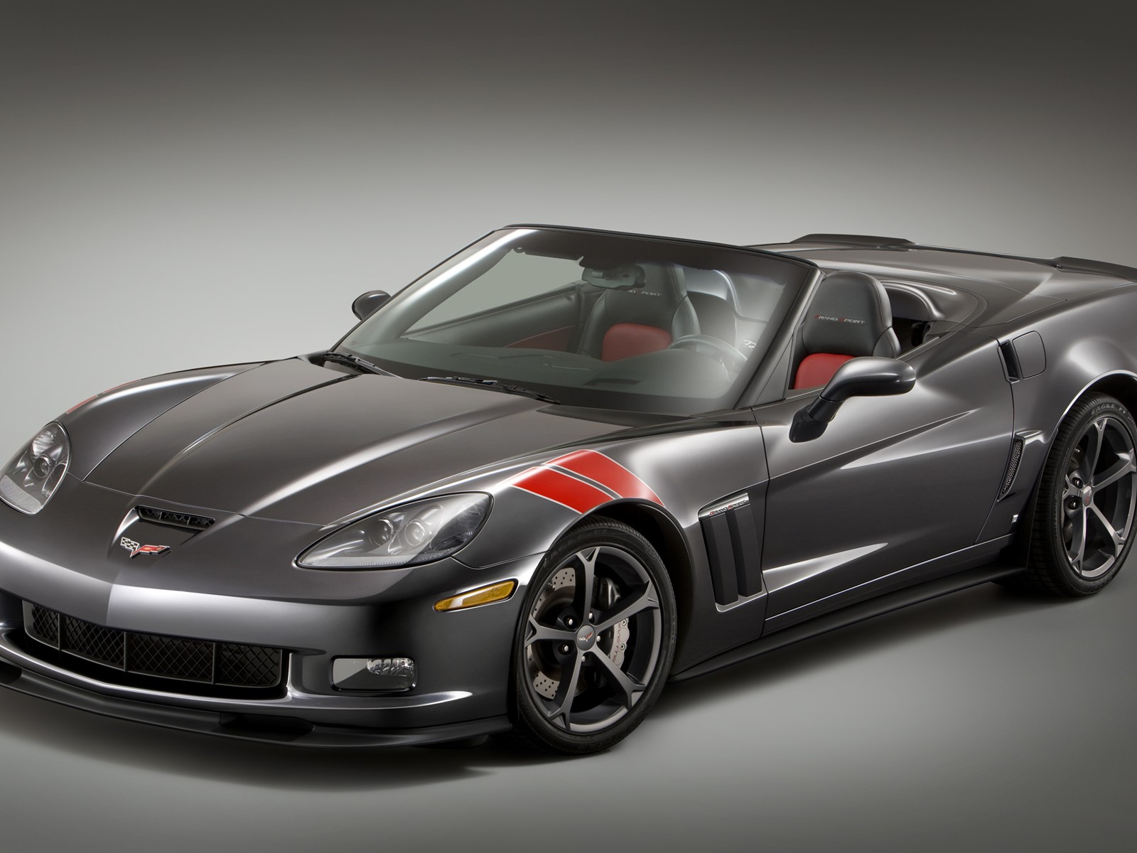 Спортивный кабриолет