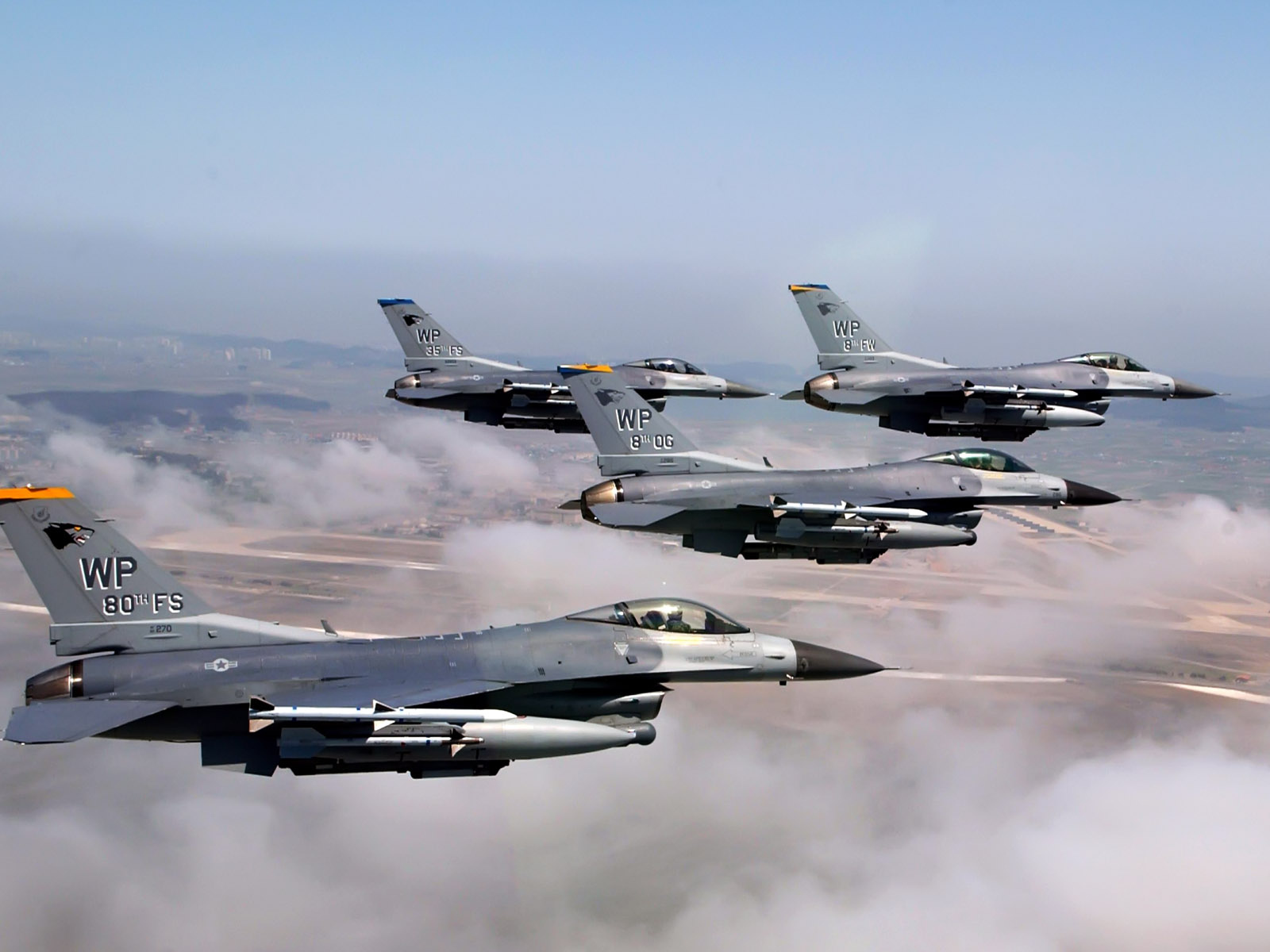 Военная авиация / истребители в облаках